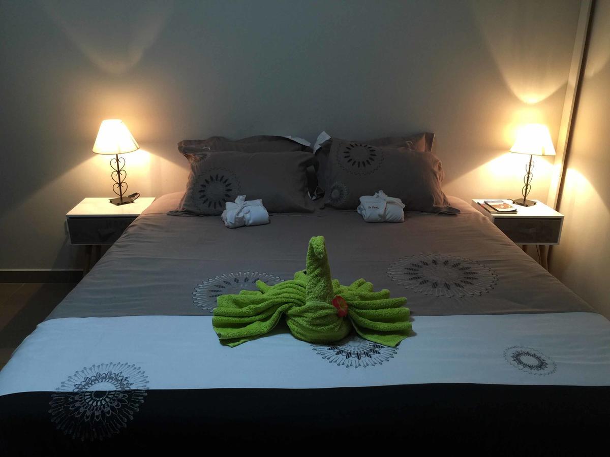 Le Lambablanc Bed & Breakfast Bras-Panon Ngoại thất bức ảnh